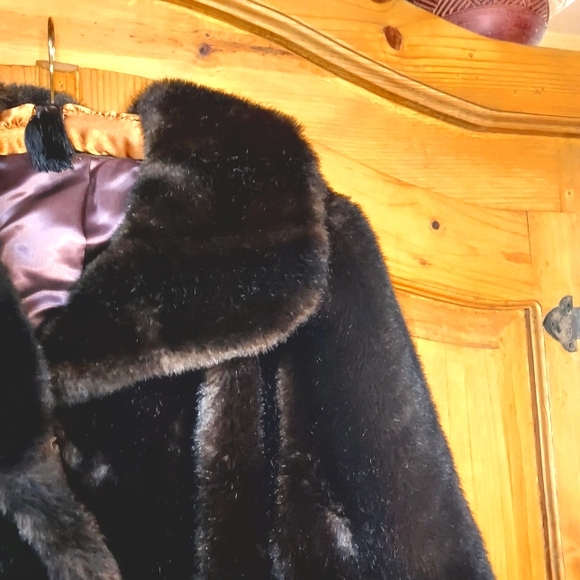 SPORTOWNE Brown Faux Fur Coat sz 14 - Picture 3 of 15